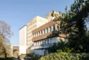 Archives départementales JURA - Montmorot (39) 2016 - Vue d'ensemble bâtiment d'origine et Extension Façade Ouest/ photo 2016 caue39
