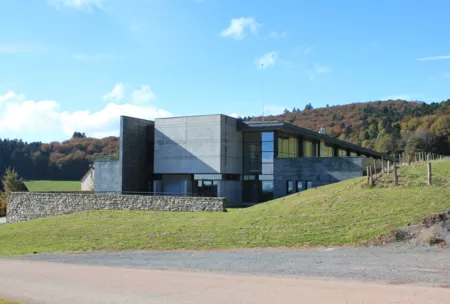 Centre archéologique européen du Mont Beuvray - Base scientifique : centre de recherche, restaurant et gîtes pour chercheurs